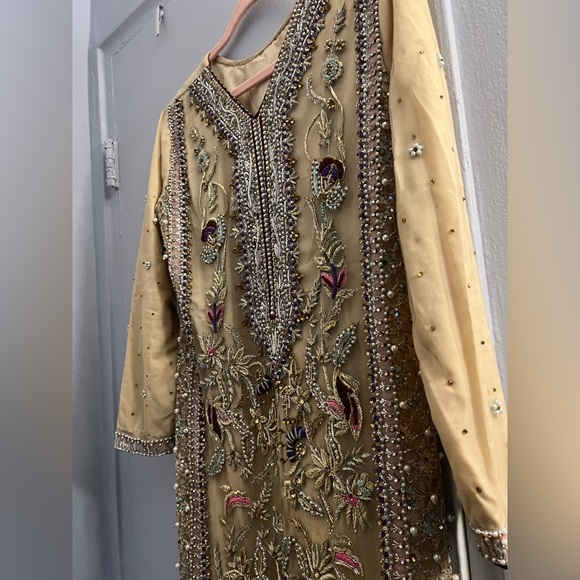 Pakistani Indian Designer Dress Heavy Hand Embroidery Heavy Shalwar Kameez Sz Sm - Picture 4 of 16